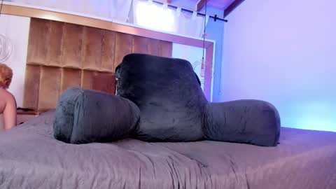 samysharky online show from November 12, 2:39 pm