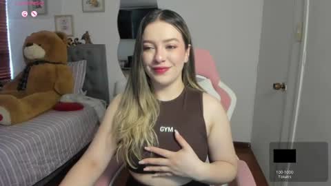 Snapshot of samysweet_8 chatting on June 24, 1:10 pm Samanta online show from June 24, 1:10 pm