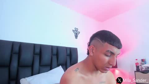 Snapshot of sander_mila chatting on December 9, 10:41 pm MilaSander online show from December 9, 10:41 pm