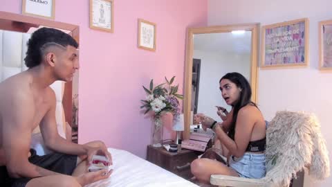 Snapshot of sander_mila chatting on December 24, 1:17 pm MilaSander online show from December 24, 1:17 pm