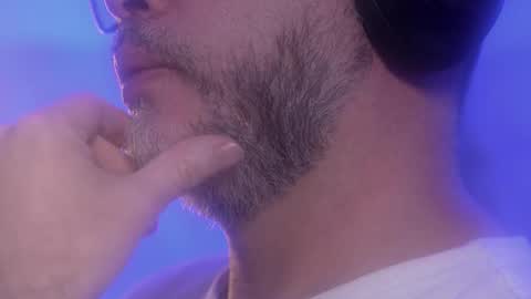 Sanders online show from October 24, 1:03 am