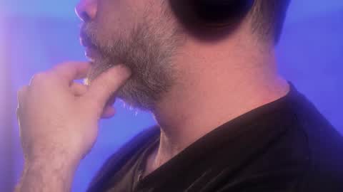 Sanders online show from October 27, 3:21 am