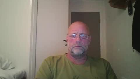 Snapshot of sandnesrune523 chatting on November 19, 6:41 pm sandnesrune523 online show from November 19, 6:41 pm