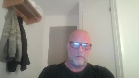 sandnesrune523 online show from March 18, 6:55 pm