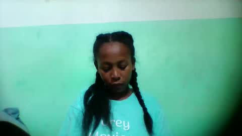 sandra1253099 online show from November 30, 6:28 am