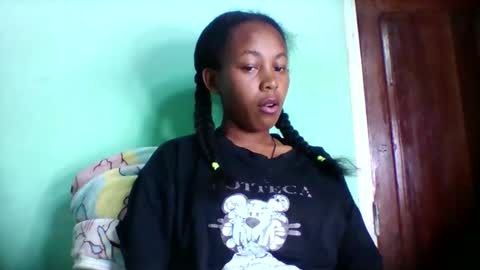 sandra1253099 online show from April 13, 5:51 pm