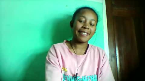 sandra1253099 online show from May 14, 9:16 am