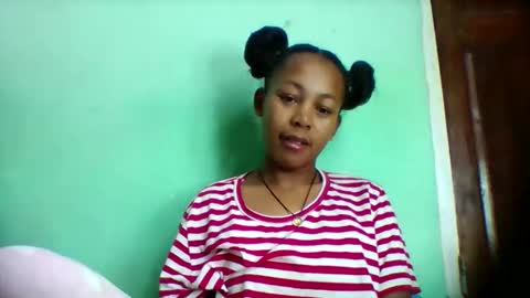 sandra1253099 online show from May 17, 5:49 am