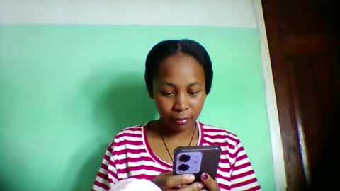 sandra1253099 online show from May 17, 6:26 pm