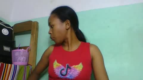 Snapshot of sandra1253099 chatting on July 14, 1:50 pm sandra1253099 online show from July 14, 1:50 pm