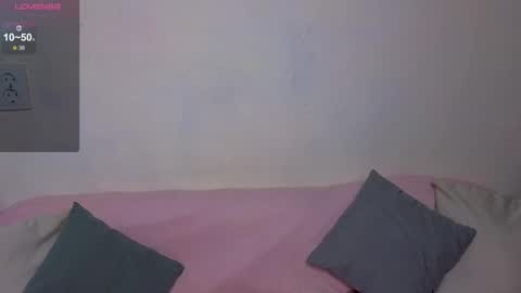 Snapshot of sandra_bell_ chatting on November 5, 6:46 am Sandra online show from November 5, 6:46 am