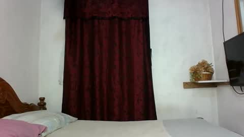 Snapshot of sandra_milly chatting on November 17, 6:30 am sandra online show from November 17, 6:30 am