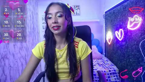 sandra  online show from June 18, 4:35 am