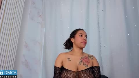 Sandra Rey online show from March 4, 7:20 pm