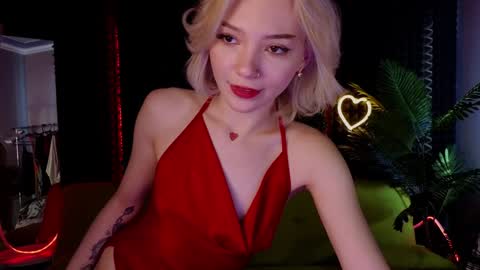 Sandy  online show from January 23, 4:30 am