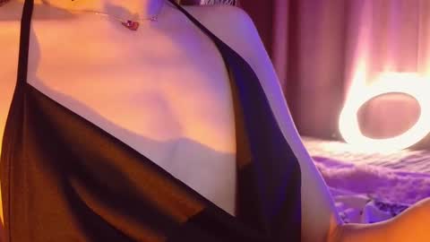 Sandy  online show from March 3, 7:21 am