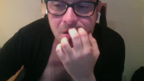 sandrolickyou online show from December 2, 1:00 am