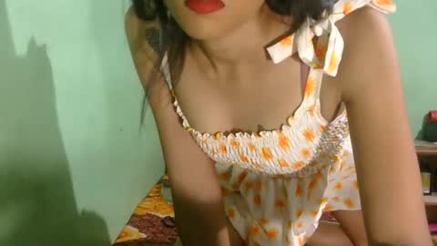 Snapshot of sandunimaneesha23 chatting on June 24, 7:02 pm sandunimaneesha23 online show from June 24, 7:02 pm