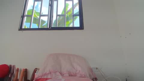sandy10_vanegas online show from September 29, 8:46 pm