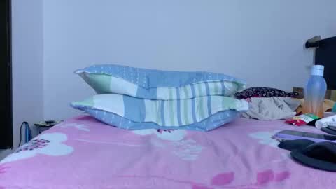 sandy online show from March 3, 7:42 pm