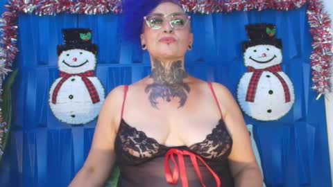 Sandy Rose online show from December 6, 10:30 pm