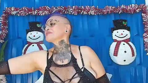 Sandy Rose online show from December 10, 9:33 pm