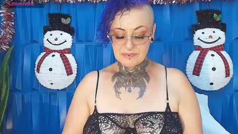 Sandy Rose online show from December 19, 9:17 pm