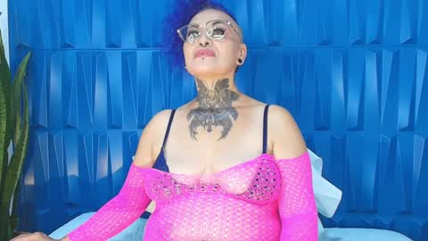 Sandy Rose online show from January 1, 7:53 pm