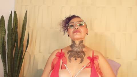 Sandy Rose online show from March 1, 8:31 pm