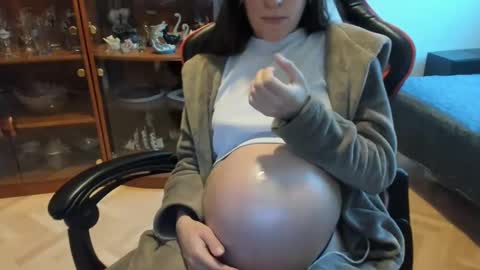 Snapshot of sandysun_shine chatting on December 11, 12:02 pm Sandy online show from December 11, 12:02 pm