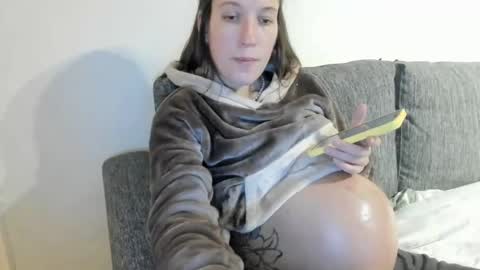 Snapshot of sandysun_shine chatting on December 13, 3:00 pm Sandy online show from December 13, 3:00 pm