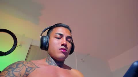 Santi Ferrer online show from February 12, 6:08 am