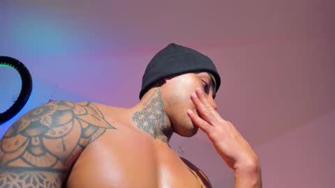 Santi Ferrer online show from February 21, 4:02 am