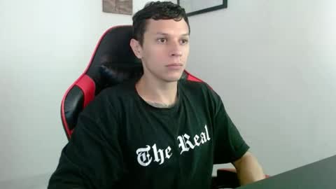 Snapshot of santi_alpha chatting on November 14, 12:15 pm Santi online show from November 14, 12:15 pm