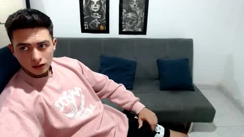 Snapshot of santi_ss chatting on November 5, 2:11 am santi_ss online show from November 5, 2:11 am