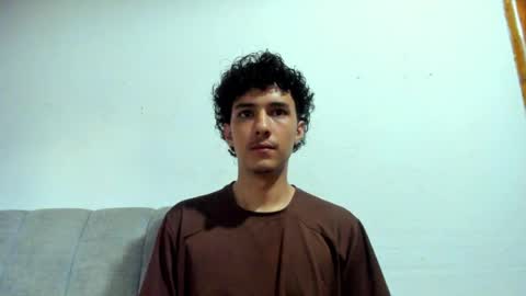 santi_twink19 online show from June 13, 11:19 am