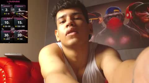 santi online show from November 23, 1:05 am