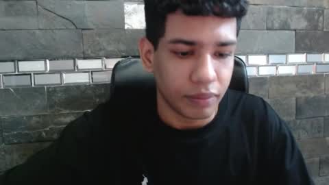 santi online show from November 29, 9:07 pm