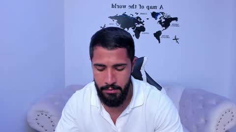 santiago_huntt online show from October 4, 2:20 am