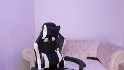 santiago_huntt online show from February 18, 8:27 pm