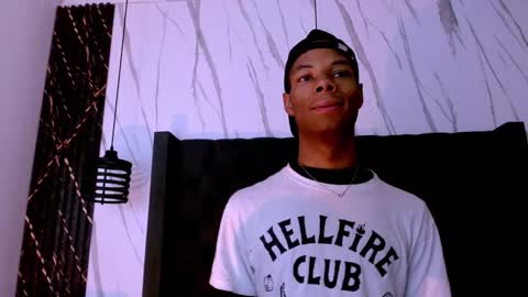 Santiiiiii  online show from February 27, 3:12 pm