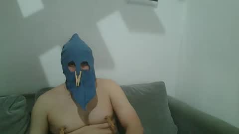 Snapshot of santiagorodriguezxxx chatting on December 22, 2:06 am santiagorodriguezxxx online show from December 22, 2:06 am