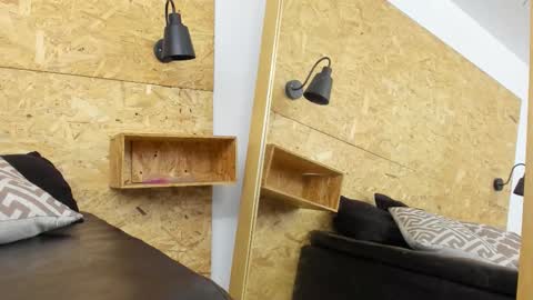  Santi online show from October 9, 7:45 pm