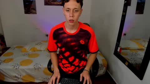 Snapshot of santiceballo chatting on February 3, 6:22 am Julius Novachrono online show from February 3, 6:22 am