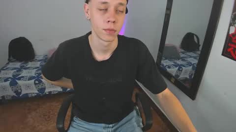 Snapshot of santiceballo chatting on February 18, 5:14 am Julius Novachrono online show from February 18, 5:14 am