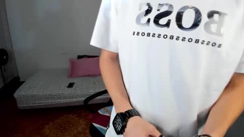 Snapshot of santiceballo chatting on March 2, 7:26 am Julius Novachrono online show from March 2, 7:26 am