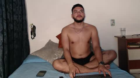 Snapshot of santiexxx chatting on May 24, 2:05 am santiexxx online show from May 24, 2:05 am