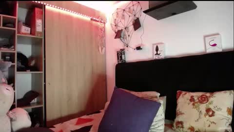 Santii online show from February 21, 2:23 am