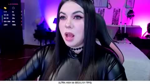 Snapshot of santos_liah chatting on June 18, 12:20 pm Liah Santos online show from June 18, 12:20 pm