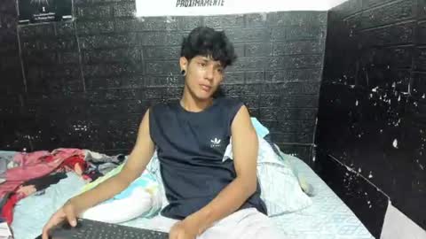 santos online show from June 12, 4:00 am